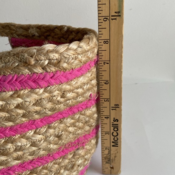 Pottery Barn Kids Jute with Pink Layers Basket - Picture 4 of 6